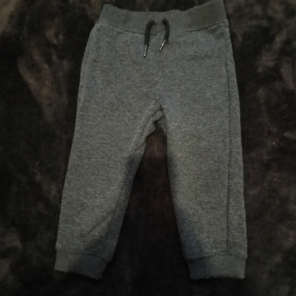 Hudson suit for toddler  size 2 - Picture 8 of 8